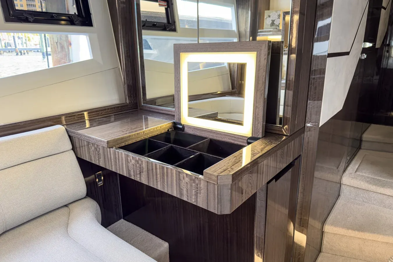 the best price on LEESURE TIME - Galeon Yachts
