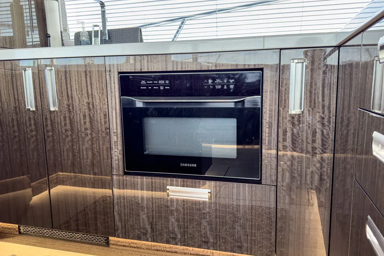 Buy a LEESURE TIME at Shestakov Yacht Sales