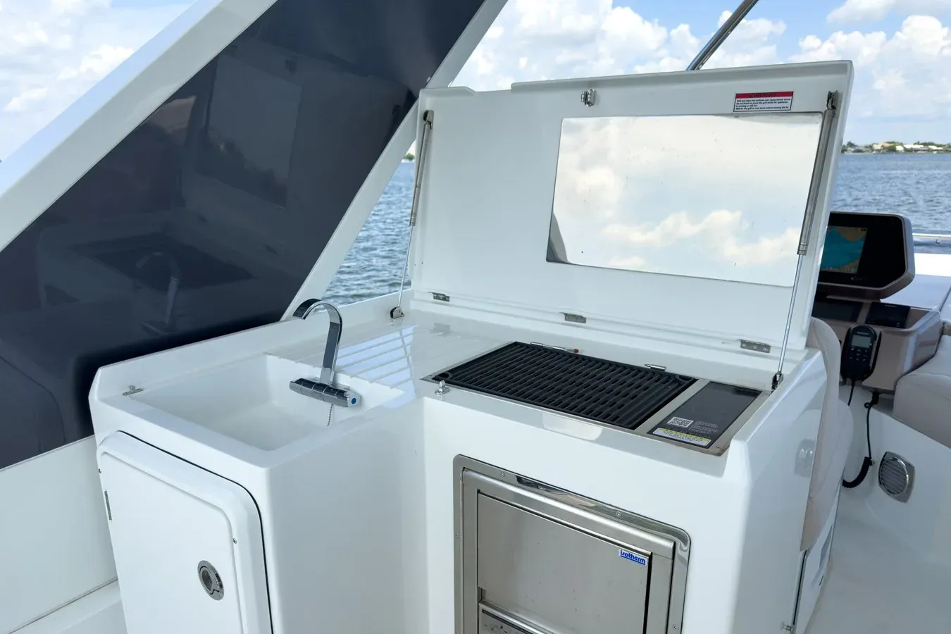 the best price on na - Galeon Yachts