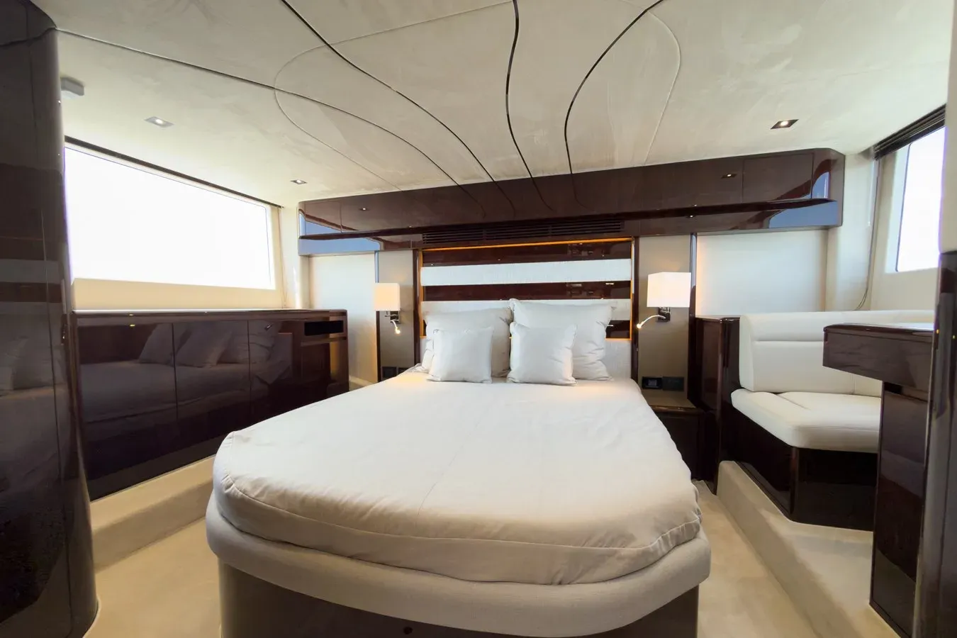 Buy a yacht na 2026