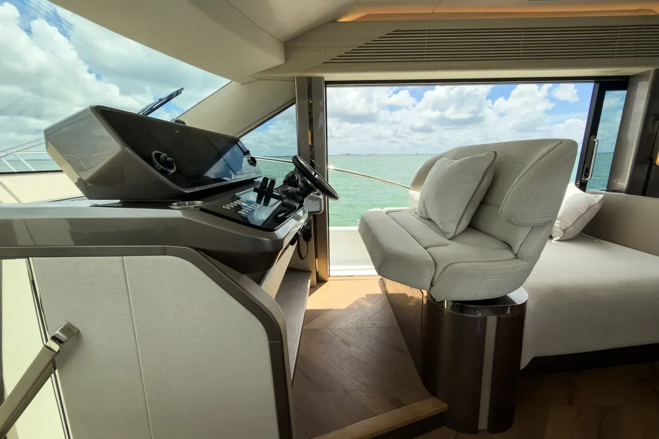 the best price on na - Galeon Yachts