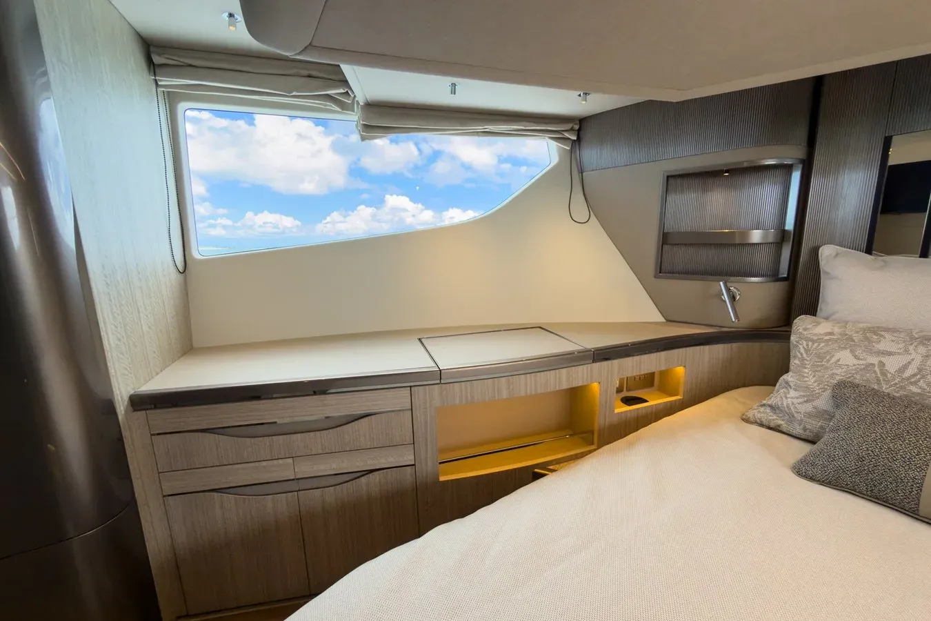 na 52 yacht sale