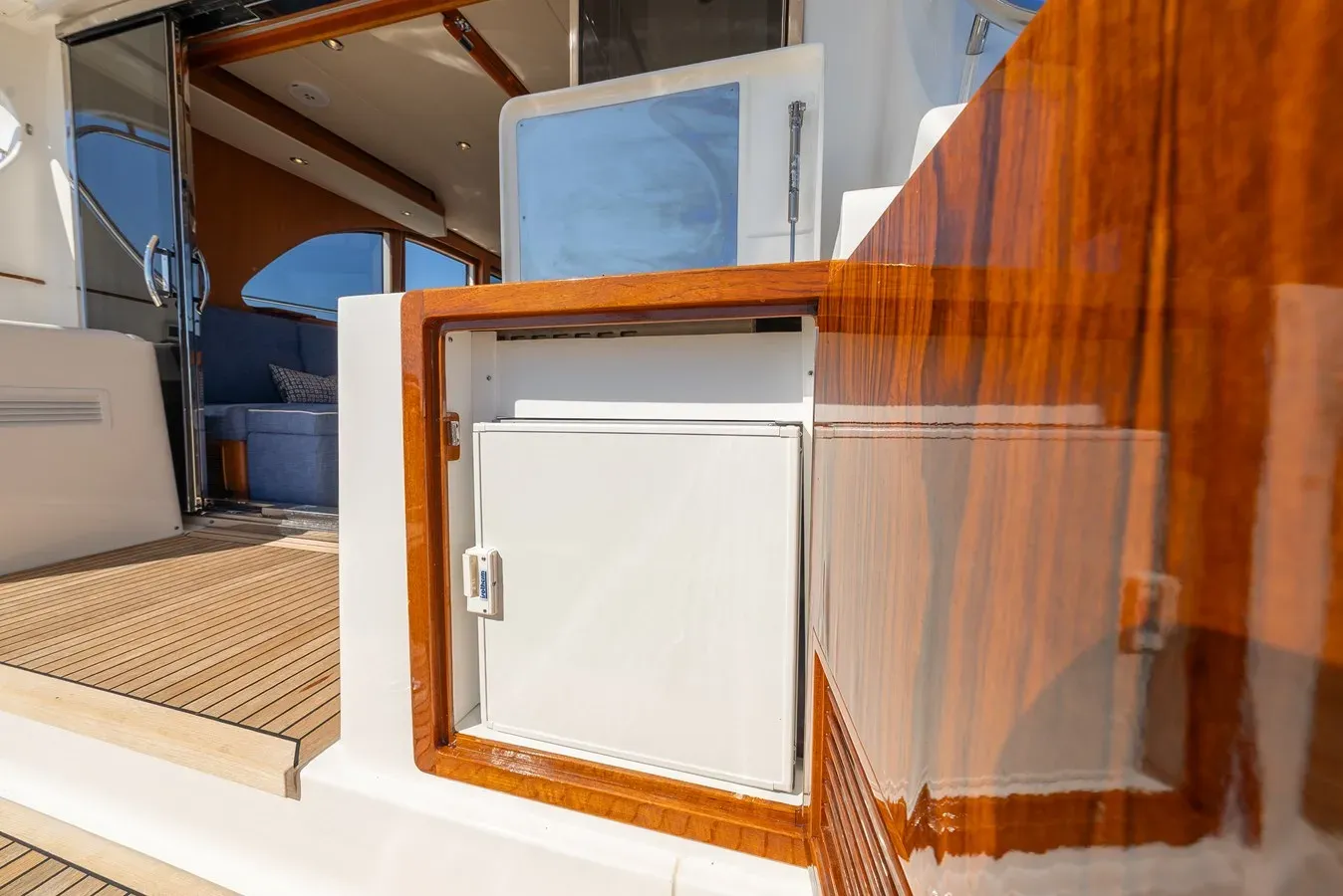 Buy a ITHAKI 50 Eastbay SX at Shestakov Yacht Sales