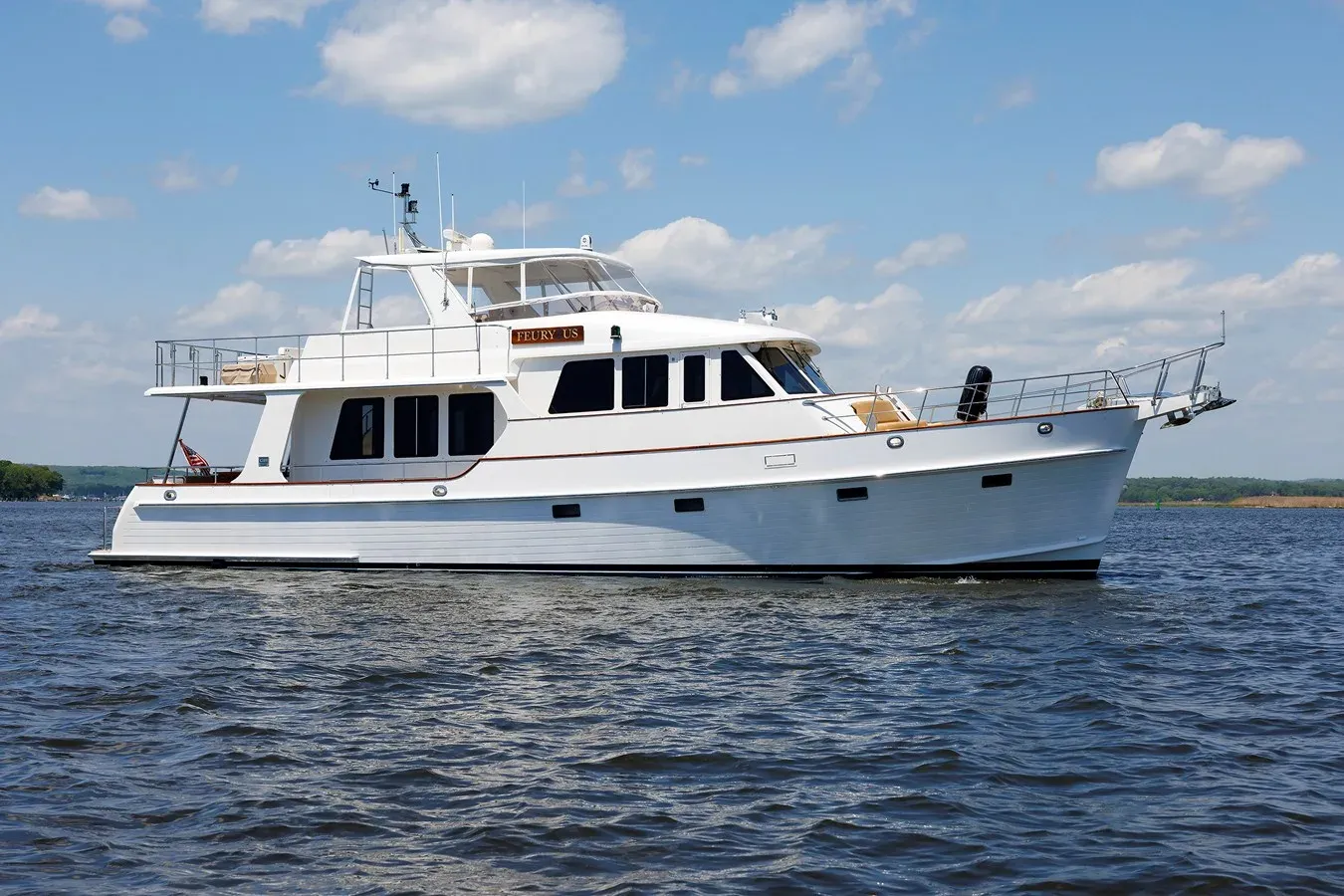 Продажа яхты FeuryUs - GRAND BANKS MARINE
