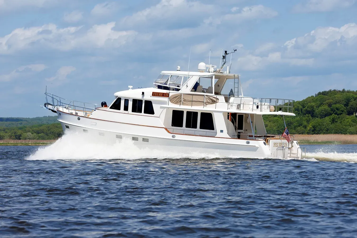 Купить FeuryUs - GRAND BANKS MARINE