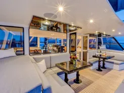 Buy a yacht DEFIANCE 2012