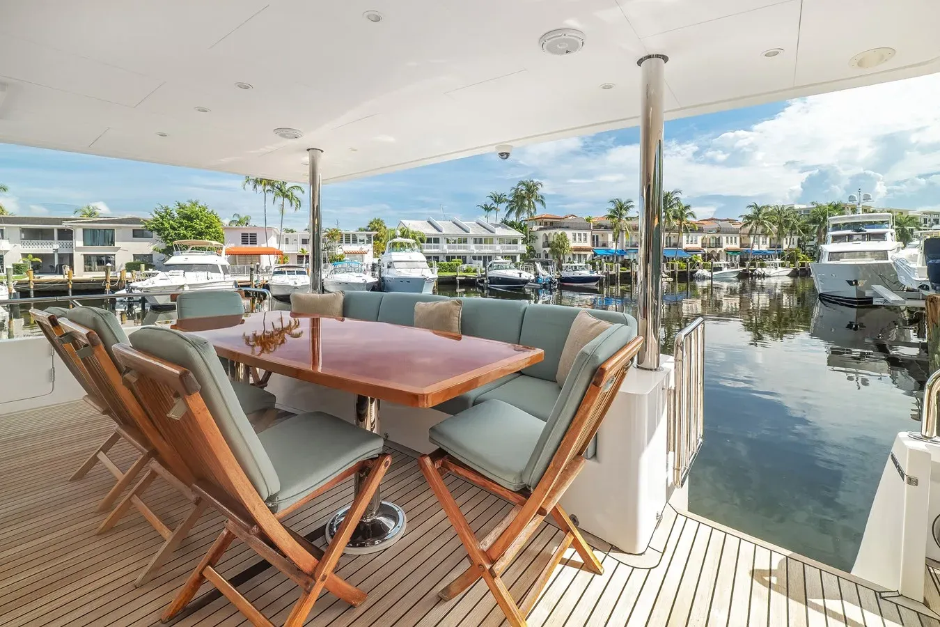 QUIET SUN Flybridge Motor Yacht