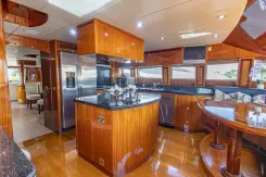 Купить яхту My Angel Enclosed Skybridge в Shestakov Yacht Sales