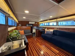 Buy a yacht LANAI 1975