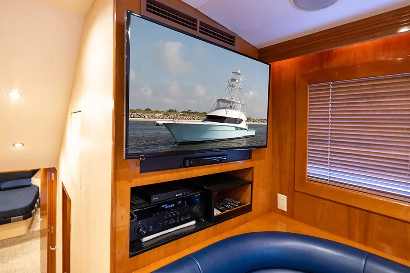 best yacht sales deals FRIENDSHIP 55 Convertible