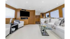 BELLISSIMA - Hatteras yacht sale