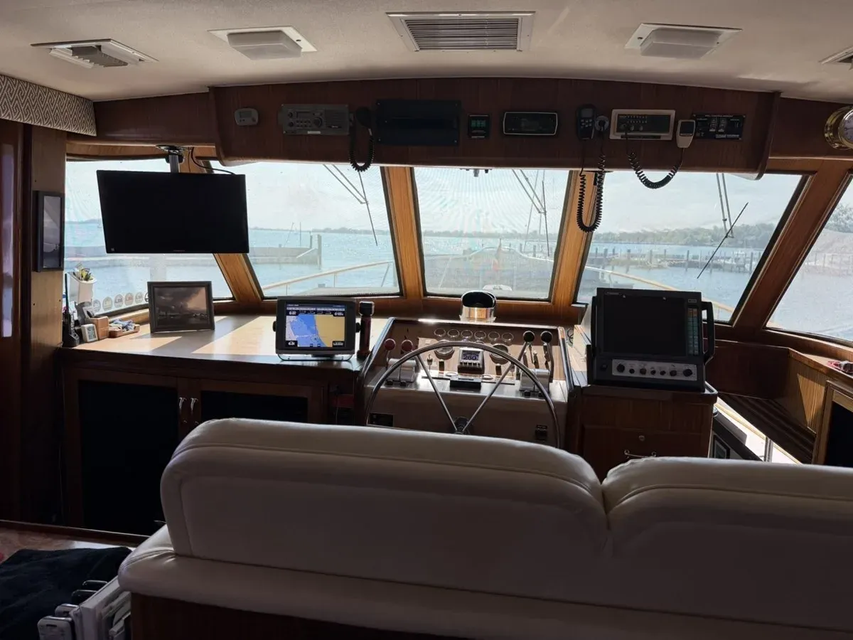 best yacht sales deals Resolute 63