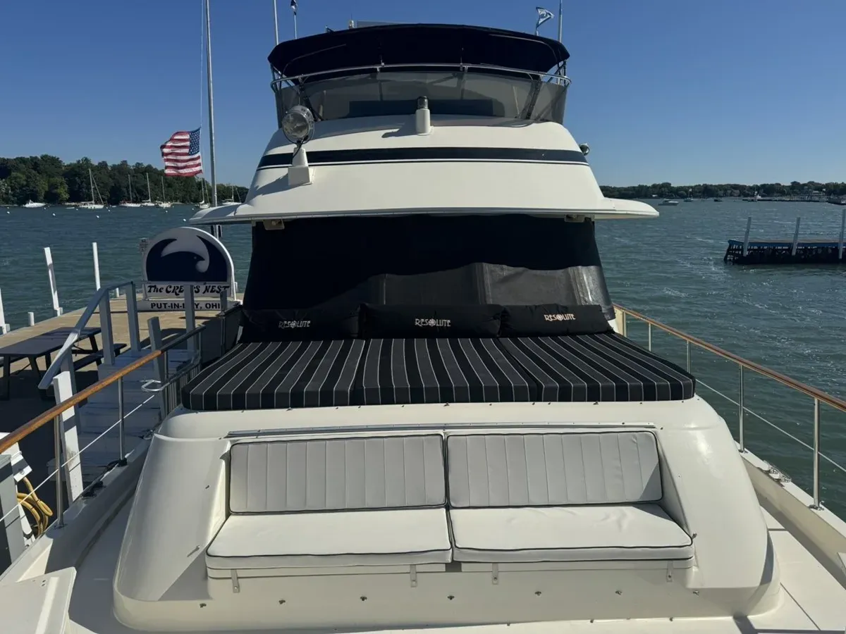 Buy a yacht Resolute 1986