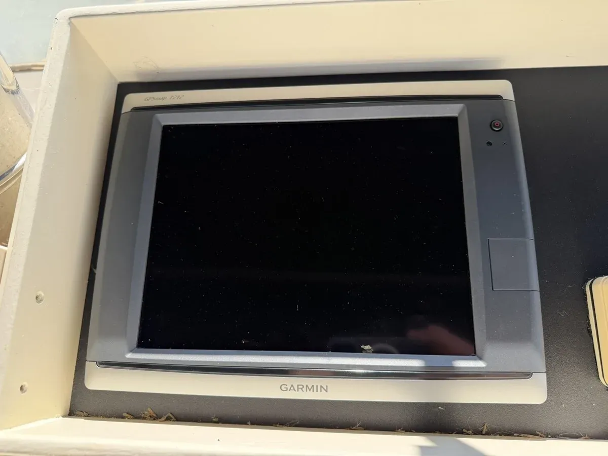 Buy a Resolute Cockpit Motoryaht at Shestakov Yacht Sales
