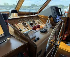 Buy a Resolute Cockpit Motoryaht at Shestakov Yacht Sales
