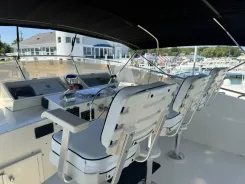 Resolute - Hatteras yacht sale