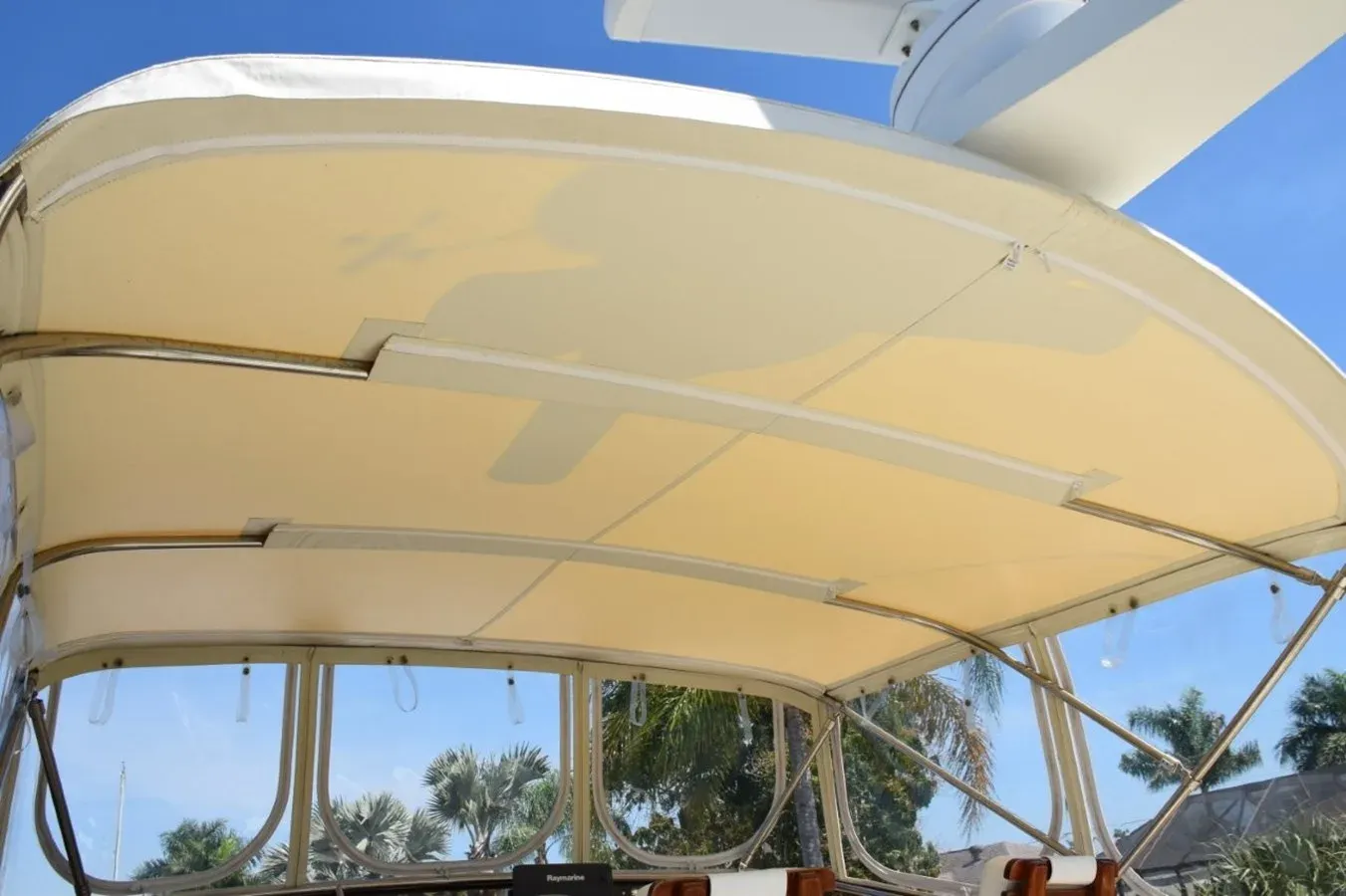 Buy a yacht QA3 Long Range Cruiser