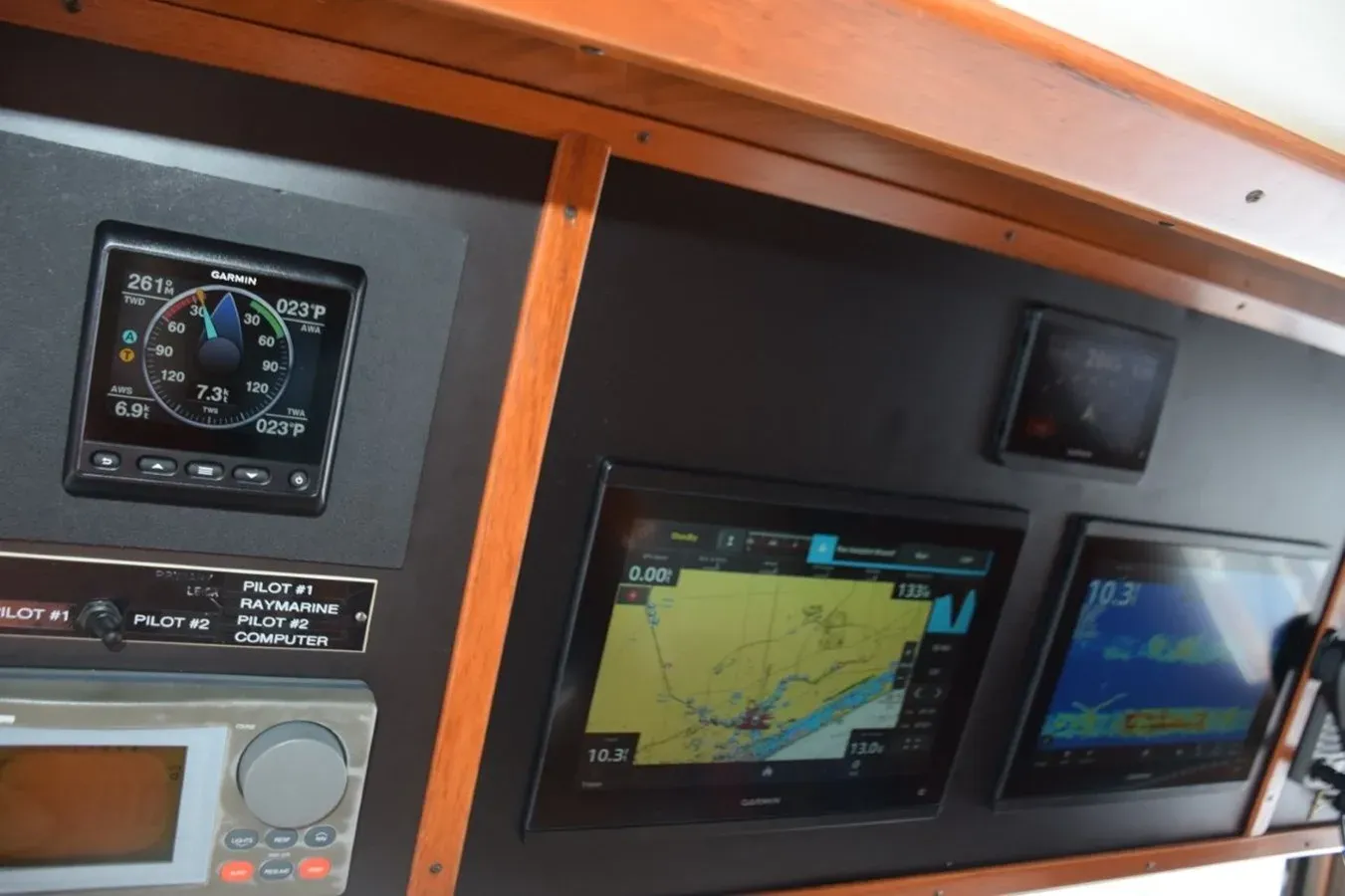 best yacht sales deals QA3 - Hatteras