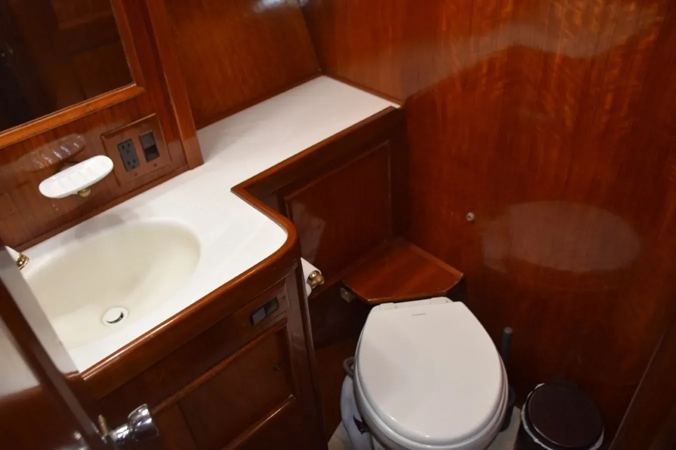 QA3 yacht sale