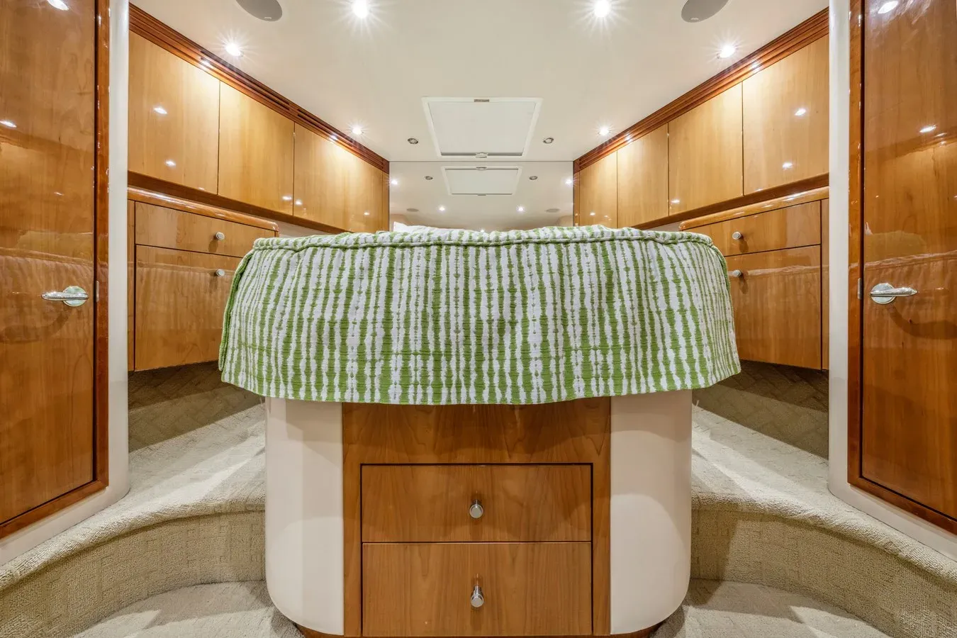 Купить яхту REEL TEXAN (Copy) в Shestakov Yacht Sales