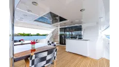 Купить яхту TRU LUV 2022 в Shestakov Yacht Sales
