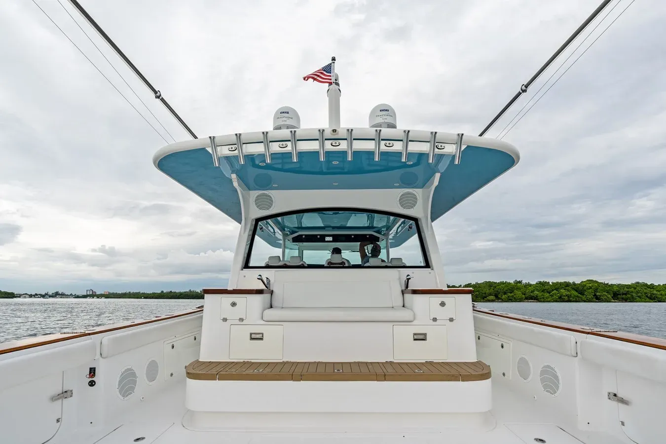 Buy a yacht Mary Daniela