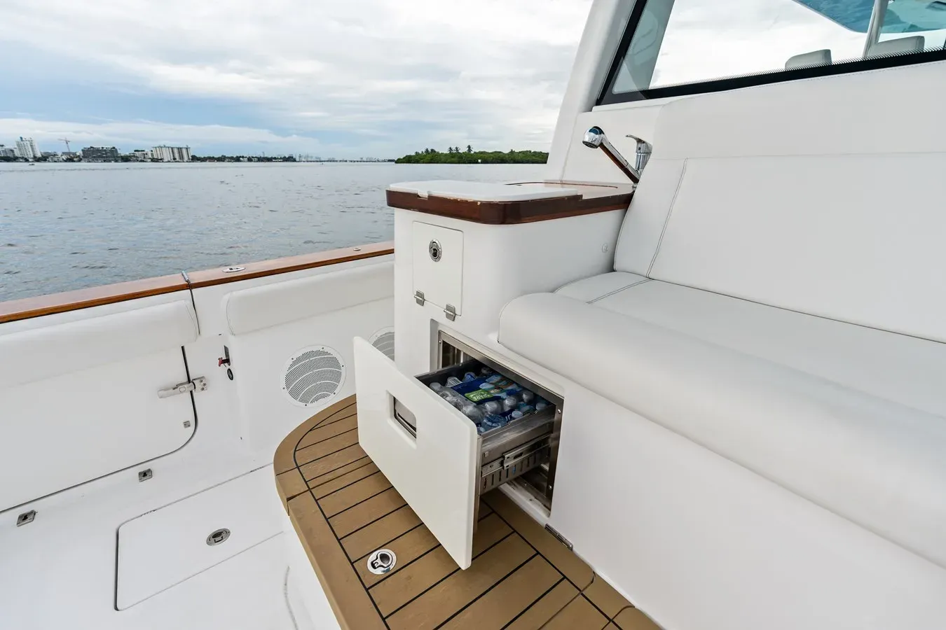 best yacht sales deals Mary Daniela - HCB