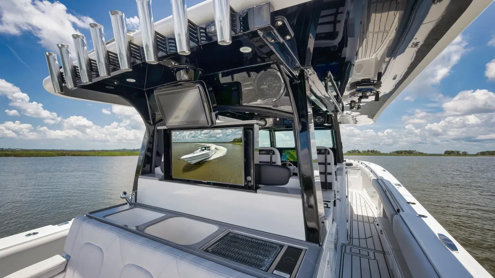 best yacht sales deals TRAVELLER 2021