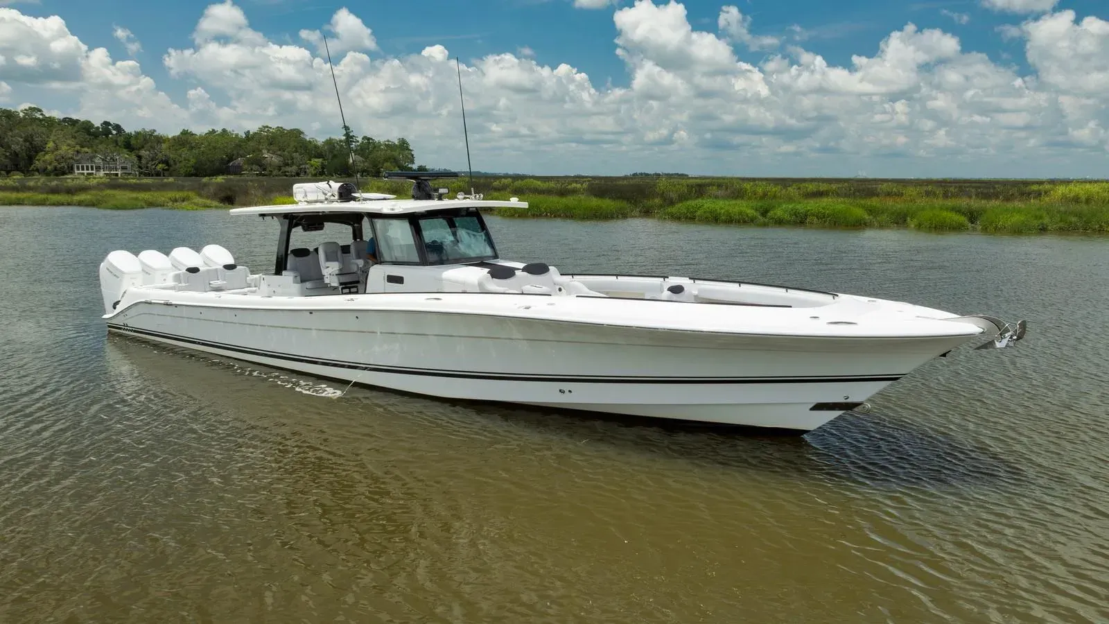 TRAVELLER Suenos price
