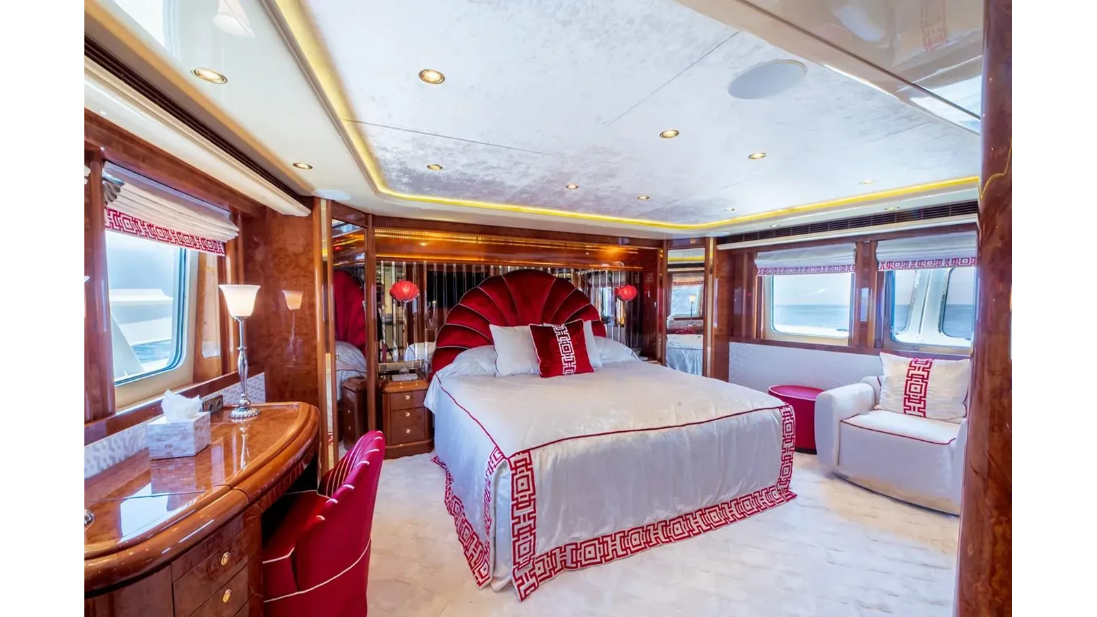 LADY LUCY 40M price