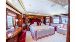 LADY LUCY 40M price