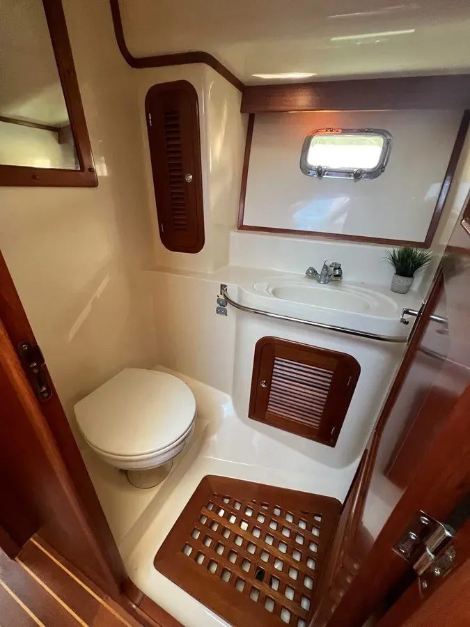 best yacht sales deals Great Looper 36
