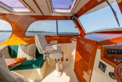 Buy a RAVEN - Hinckley at Shestakov Yacht Sales