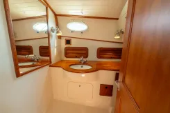 RAVEN 36 yacht sale