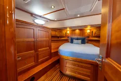 Buy a yacht TURQUOISE (name reserved) - Hinckley
