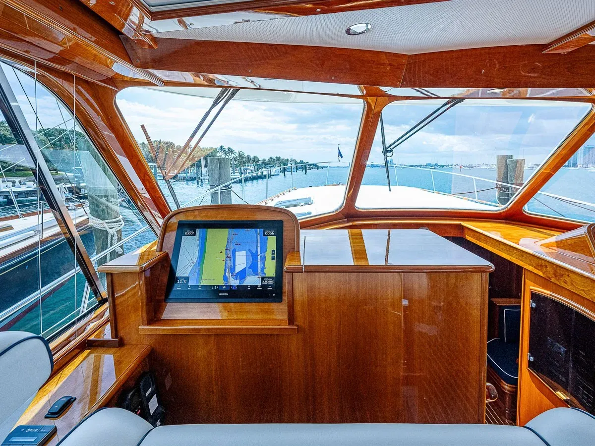 MEL BELLE - Hinckley yacht sale