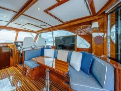the best price on MEL BELLE 55