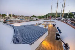 Buy a yacht Anjilis 2004
