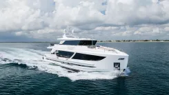 AQUA LIFE - HORIZON MOTOR YACHTS