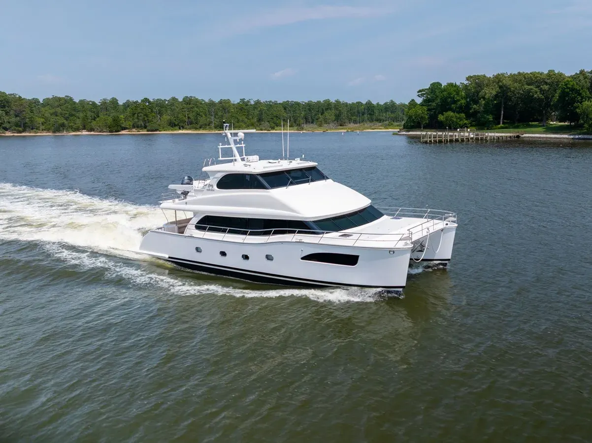 best yacht sales deals LORAX - HORIZON MOTOR YACHTS