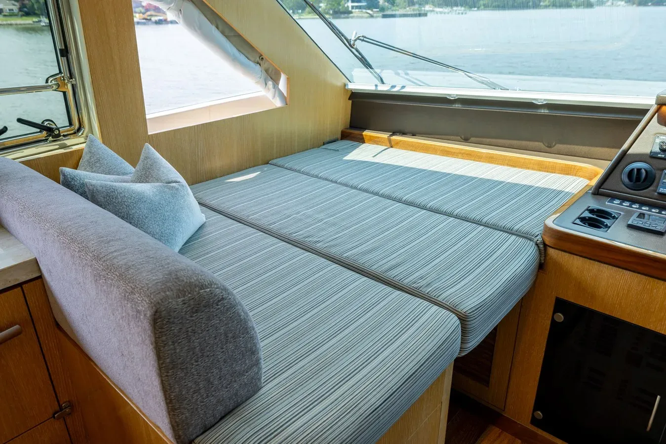 LORAX - HORIZON MOTOR YACHTS price