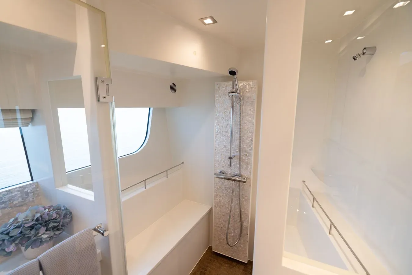 best yacht sales deals LORAX - HORIZON MOTOR YACHTS