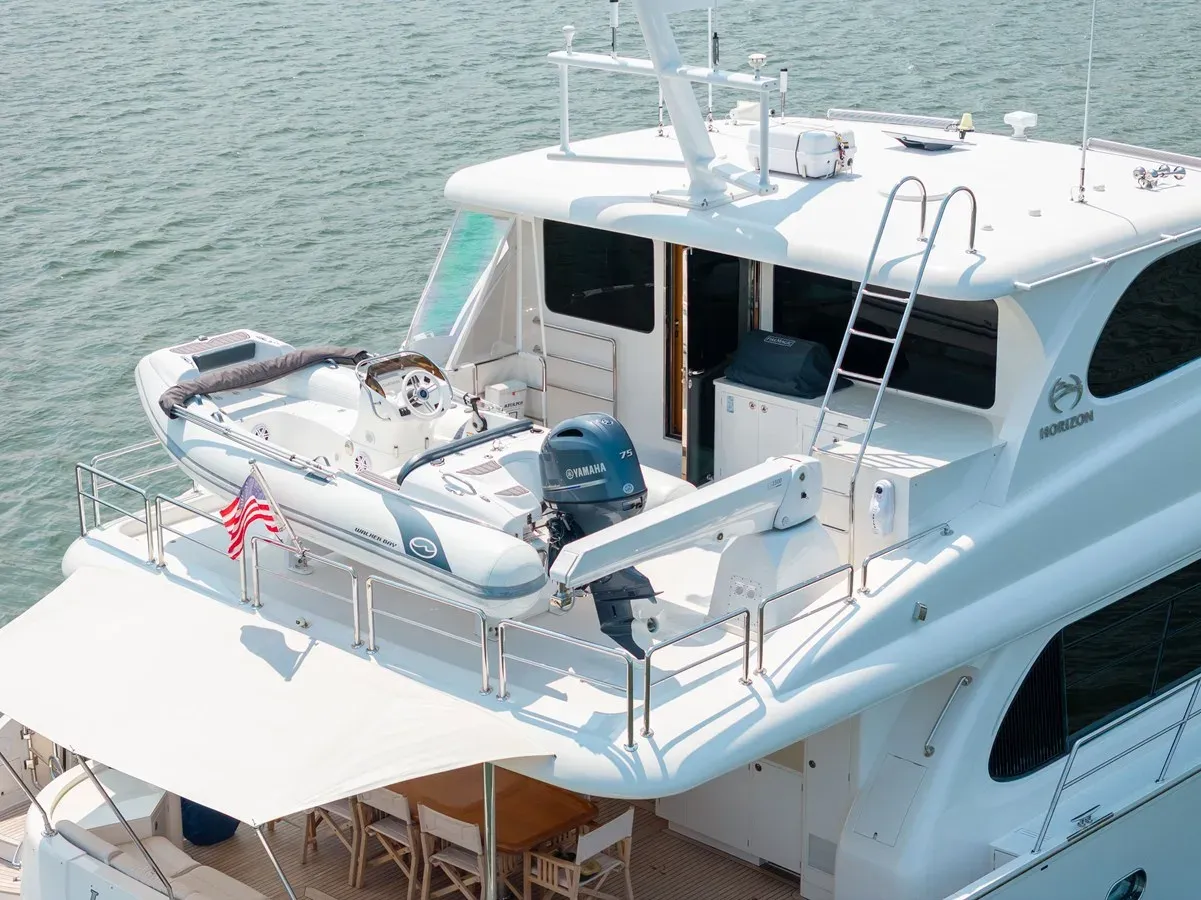 LORAX - HORIZON MOTOR YACHTS