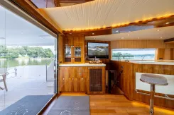 Buy a yacht LORAX - HORIZON MOTOR YACHTS