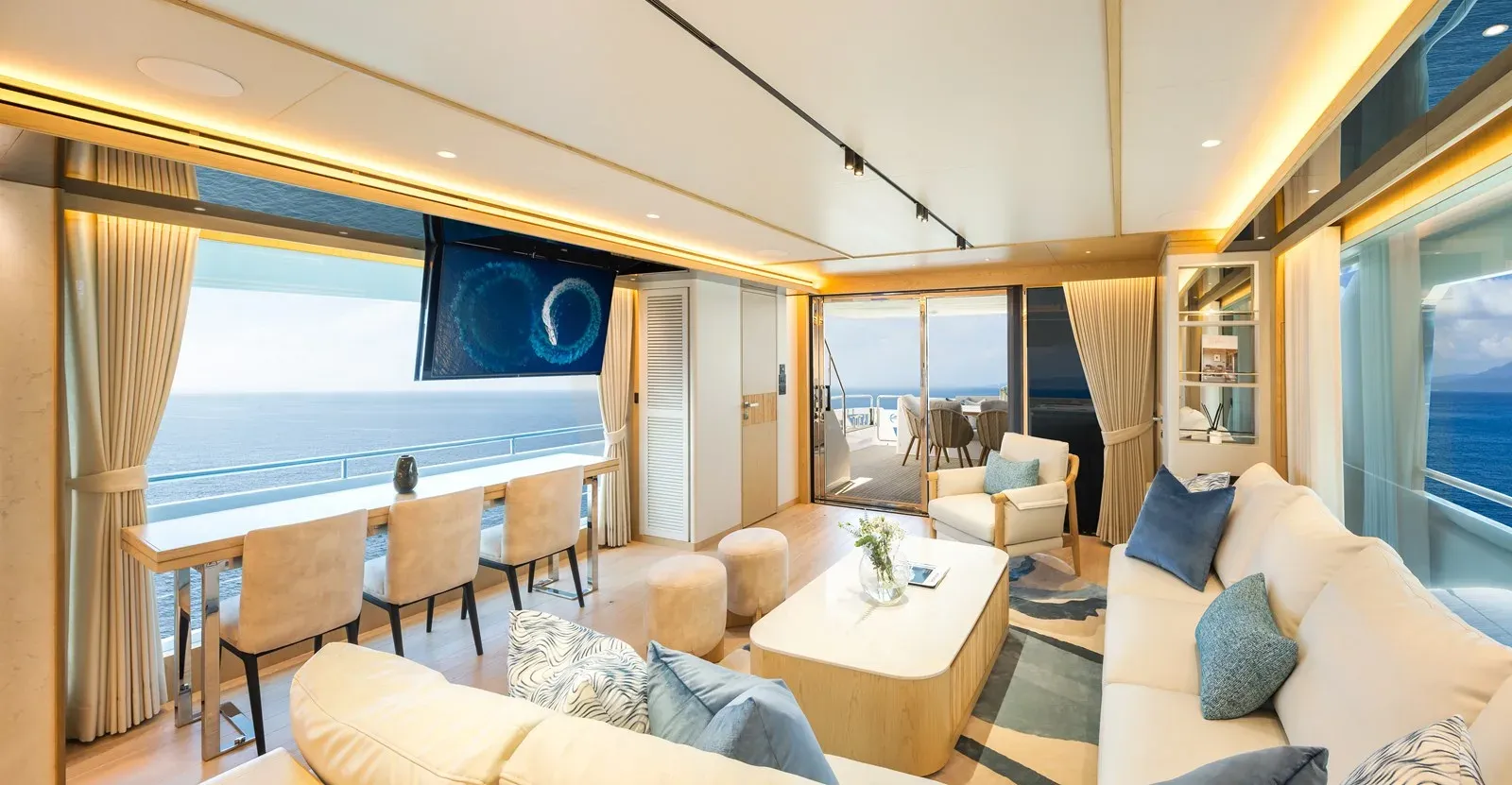 Купить яхту Horizon FD80-619 Horizon FD80-619 AVAIABLE FLIBS 2026 в Shestakov Yacht Sales