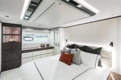 Buy a yacht ES88 2027