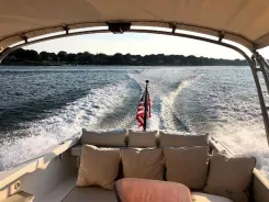 OCTOBER SKY - HUNT YACHTS