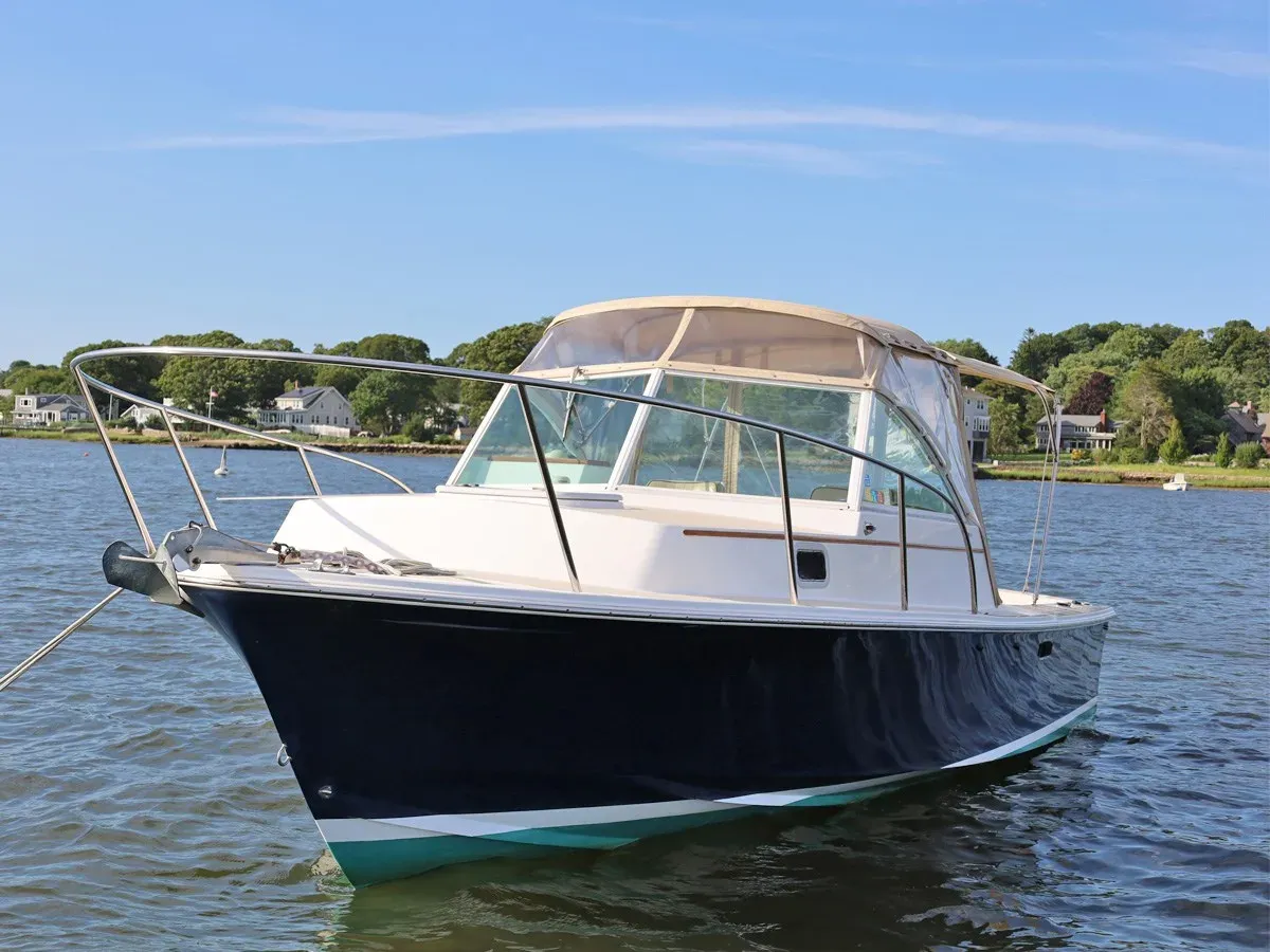 Buy a THE ENDLESS SUMMER 25 at Shestakov Yacht Sales
