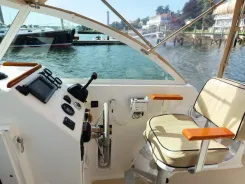 Buy a THE ENDLESS SUMMER Surfhunter 25 at Shestakov Yacht Sales