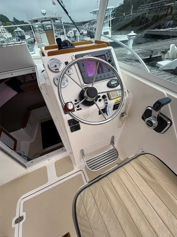 WAHINE - HUNT YACHTS yacht sale